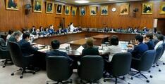 国旗損壊罪、野党「違憲、撤回を」