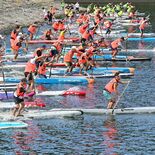 秋晴れの下、湖面疾走　「気持ち良く、がむしゃら」　那須・矢の目ダムでＳ…