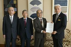 地域経済活性化へ 知事らに要望提出