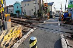 障害者の踏切死亡事故で書類送検