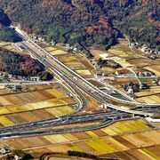 栃木市の東北道で多重事故、女性重体　下り線通行止め