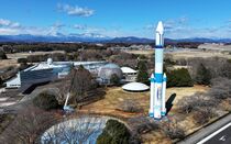 県子ども総合科学館のロケット実物大模型改装