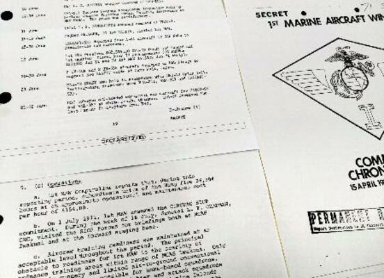 米軍岩国基地に司令部があった第1海兵航空団の記録のコピーの一部。1971年7月1日に米国の核戦争計画に組み込まれたことなどが記されている