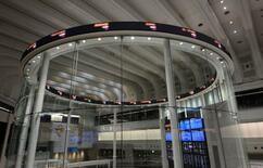 東証、午前終値は5万0144円