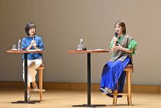 井上咲楽さんが小山でトークショー　紙やデジタル、新聞の魅力語る
