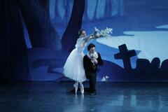 戦時下のキーウ、日本人芸術監督のバレエ団が「ジゼル」の結末を変えた理由