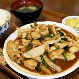 食欲そそる秘伝のたれ　焼きもつ定食　鳥の店 いっちょう（小山）