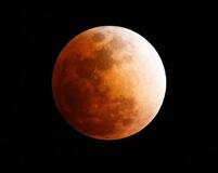 半年ぶりに皆既月食