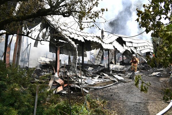 一般住宅が焼けた火災現場＝７日午前６時20分、大田原市河原