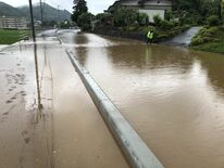 那珂川町、住宅被害拡大７棟に　14人避難、土砂崩れも相次ぐ　大雨の影響で