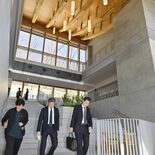 県みかも山公園「自然の家」　記念行事に市民ら1100人　県産木材や大谷…
