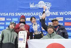 苦難続き、チーム結成に光