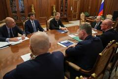 ロシア２５年成長率を下方修正