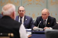 プーチン氏「外相に不興」を否定