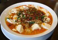 【ミヤコレ】深みあるさっぱり塩味　胡宮特製の白麻婆豆腐（ChinaKitchen 胡宮）