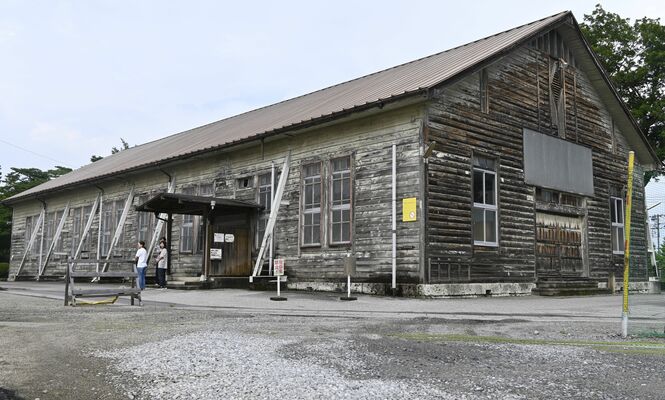 約１００年の歴史に幕を下ろす今市小の講堂