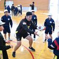 小学校で「熱血授業」　ラグビー・ホンダヒート　県内で地域活動本格化、小学校で選手らが出前講座