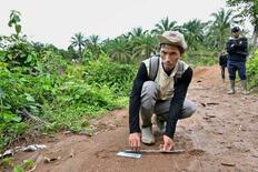 巡回中に絶滅危惧種スマトラトラの足跡発見