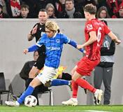 鈴木唯人がゴール、８強へ