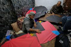 大きな鶴折るぞ！