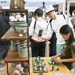 「益子陶器市」初の都内出張がスタート　恵比寿ガーデンプレイスにぎわう　21日まで
