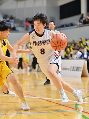 攻守でチームをけん引する作新の篠崎
