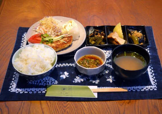 お豆富ハンバーグ