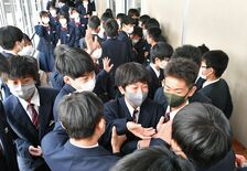 栃木県内小中学校で始業式　多くがマスク姿、緩和も慎重な滑り出し【動画】