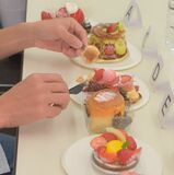 選べ「王国」の逸品　初のイチゴスイーツコンテスト、宇都宮で試食審査会