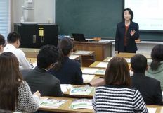 留学生が「就活」学ぶ／栃木労働局／セミナーに３０人