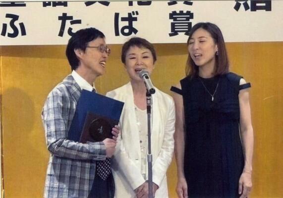 日本童謡賞特別賞を受賞し、式に登場したダ・カーポ＝２０２４年７月、都内（宇都宮ダ・カーポの会提供）