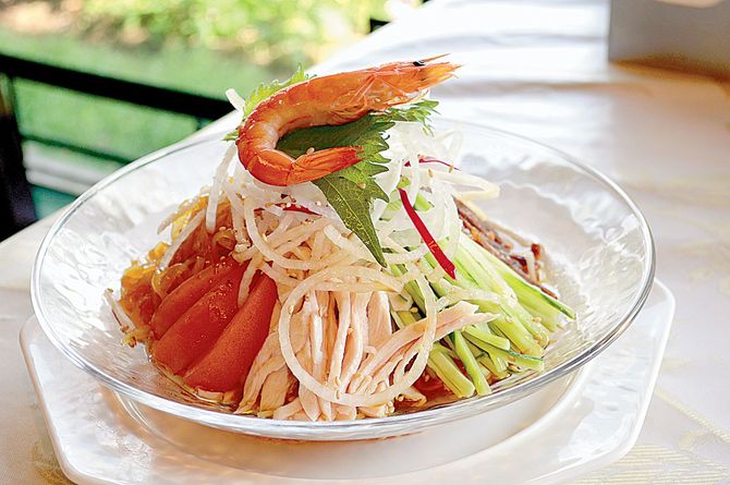 平日および土曜ランチはドリンクが付きます