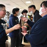 那須特別支援学校の寄宿舎で謝恩会　生徒たちが指導員に感謝伝える　那須塩原