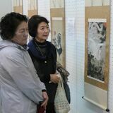 伊藤若冲を西陣美術織で　宇都宮で19日まで企画展　巧みに織り込み色や筆遣い再現