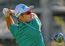 松山英樹、６４で３位と好発進