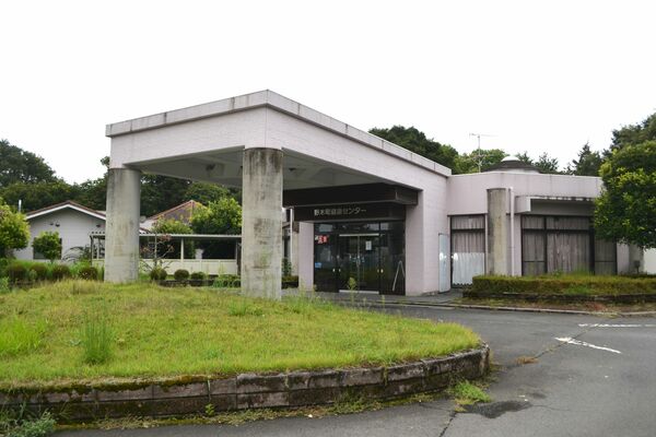 ７月から営業休止が続く町営温浴施設「ゆ～らんど」