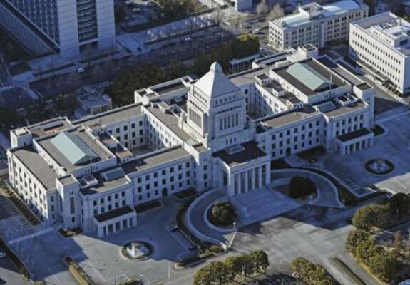 　国会議事堂＝１月