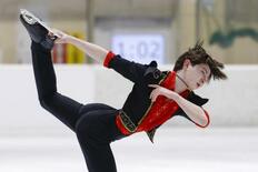 フィギュア男子、中田璃士が首位