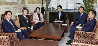 野党第１党巡りさや当て続く