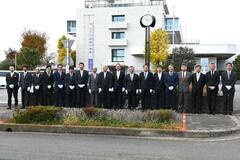 町村合併７０年で屋外用時計寄贈