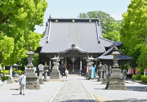 譲渡会が開かれる国宝鑁阿寺