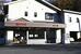 豊かな里山の中に構える店舗