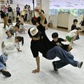 宇都宮競輪場で踊ろう　ダンススペース誕生　オープニングで小学生向けブレイキン指導も