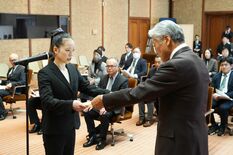 栃木県スポーツ顕彰授与式　優秀選手賞特別賞の競泳・松下知之ら8団体15…