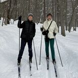 真冬の奥日光でクロスカントリー　ノルウェー大使親子ら34人参加、雪上で…