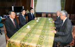 与党、衆議院で過半数を確保