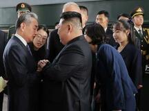 金正恩氏の娘が外遊デビュー