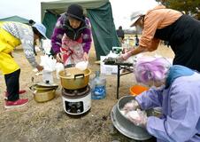 演奏やたこ作り楽しむ