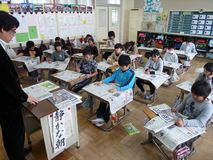 記事書き方学ぶ／矢板市泉小４年生