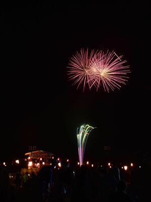 都賀の夜空を彩った花火